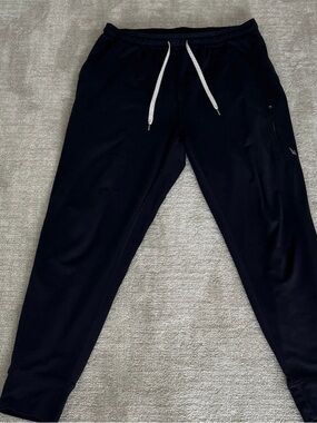 Vuori Men's Black Jogger Pants with White Drawstring